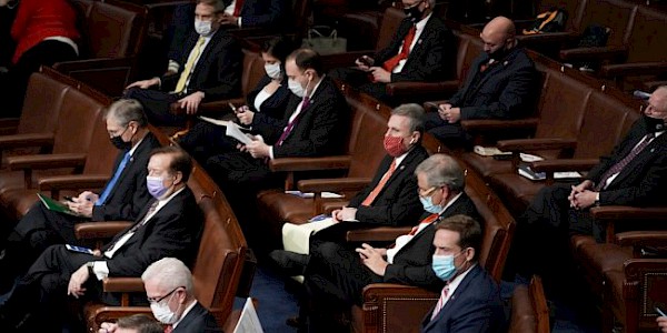 ABD Temsilciler Meclisi’nde Demokratlar Corona Paketinin Önünü Açtı.