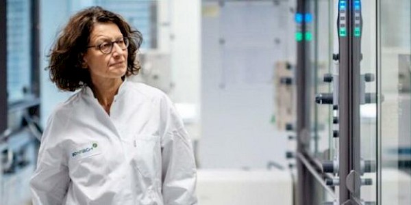 Türk bilim insanı Dr. Özlem Türeci’ye corona aşısı için DSÖ'nün teşekkürü