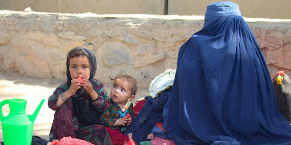 DSÖ, Afganistan’a 500 ton acil tıbbi malzeme getirmek için müzakerelerin devam ettiğini söyledi.