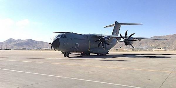 Afganistan'dan Tahliye işlemi başladı.