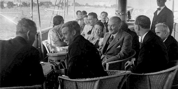 "İngiliz Gizli Belgelerinde "Atatürk"