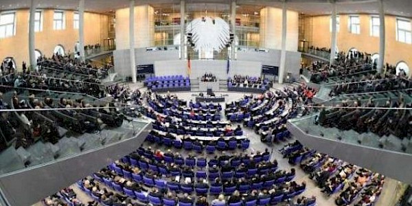 Almanya'da 18 Türk kökenli aday milletvekili seçildi...