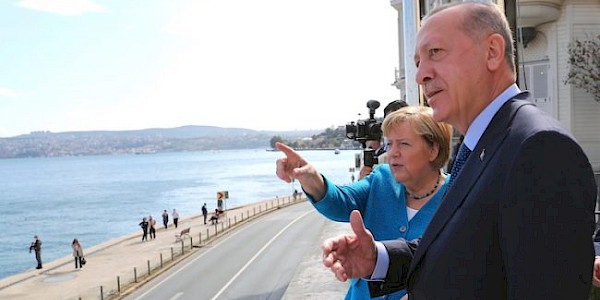 Almanya Başbakanı Angela Merker İstanbul'da...