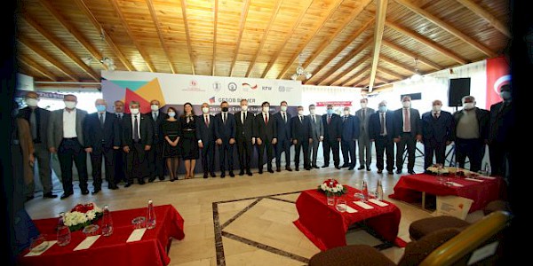 Kayıt dışı Suriyeli ve Türk işletmeler ve çalışanlarının kayıt altına alınmasını destekleyecek ilk Bilgi Merkezi (BİLMER) Gaziantep’te açıldı.