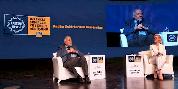 İlber Ortaylı: “Şehirleri düzenlemenin vakti geldi” dedi.
