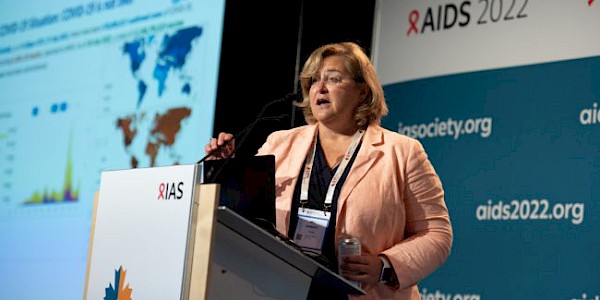 DSÖ, küresel toplumu HIV için eşitlemeye çağırıyor