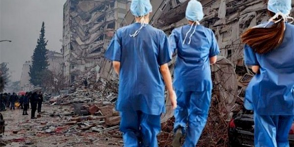 Sağlıkçılar enkazdan çıktılar zam ile karşılaştılar…