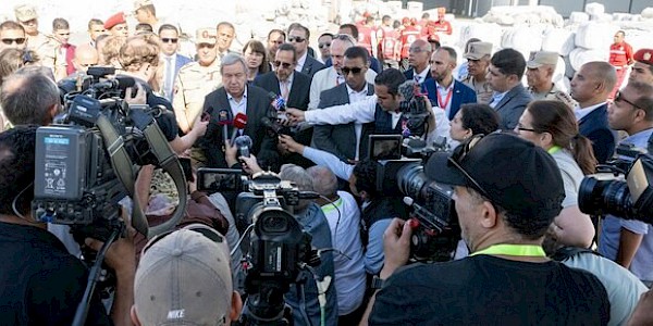Guterres: Refah sınır kapısında bekleyen yardım konvoyları “yaşamla ölüm arasındaki farktır”
