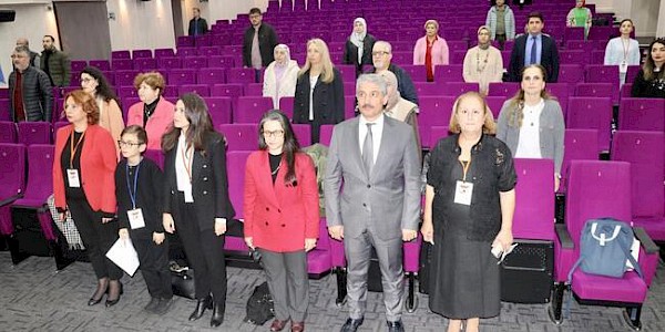 Trabzon’da “Dijital Dünyada Çocuk Haklarının Korunması” Sempozyumu düzenlendi.