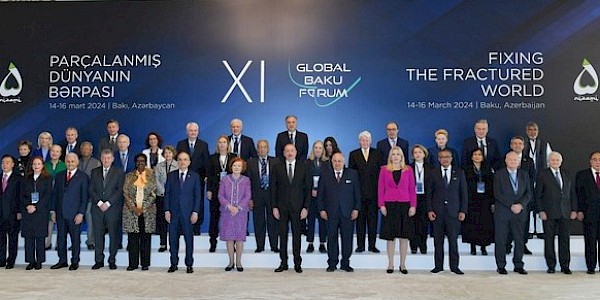 XI. Bakü Forumu'nda Konuşan DSÖ Genel Direktörü “Parçalanmış Dünya Onarılmalı”