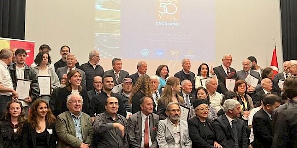 Meslekte 50. Yıl Onur Ödülleri Ankara’da verildi. Köşe Yazarımız Remzi Dilan da ödül aldı.