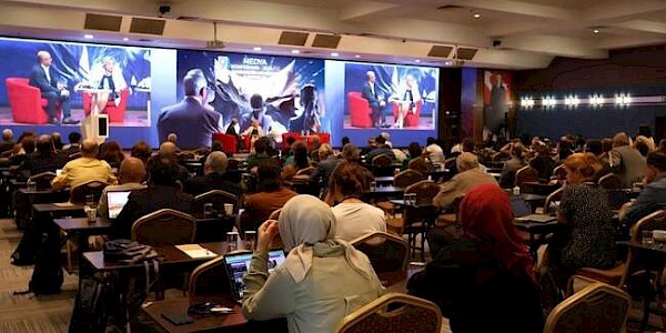 “Gazeteciliğin Dönüşümü ve Arayışlar 2” başlıklı medya konferansı gerçekleştirildi.