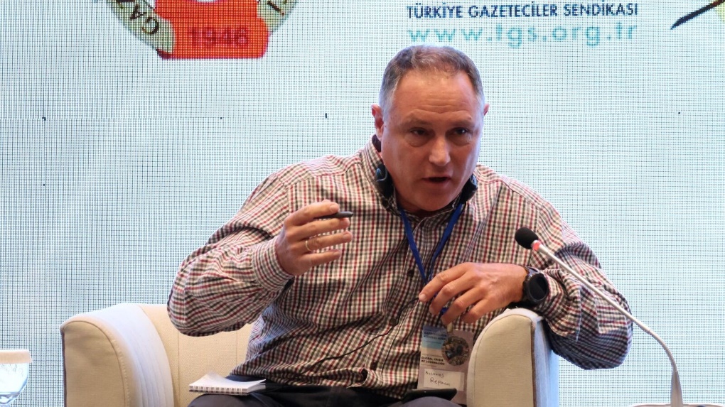 teksaglik-arastirma-inceleme-soylesi-ve-makaleler-catisma-gazeteciligi-dijital-donusum-yapay-zeka-basinda-guvencesizlik-ve-turk-3.jpg