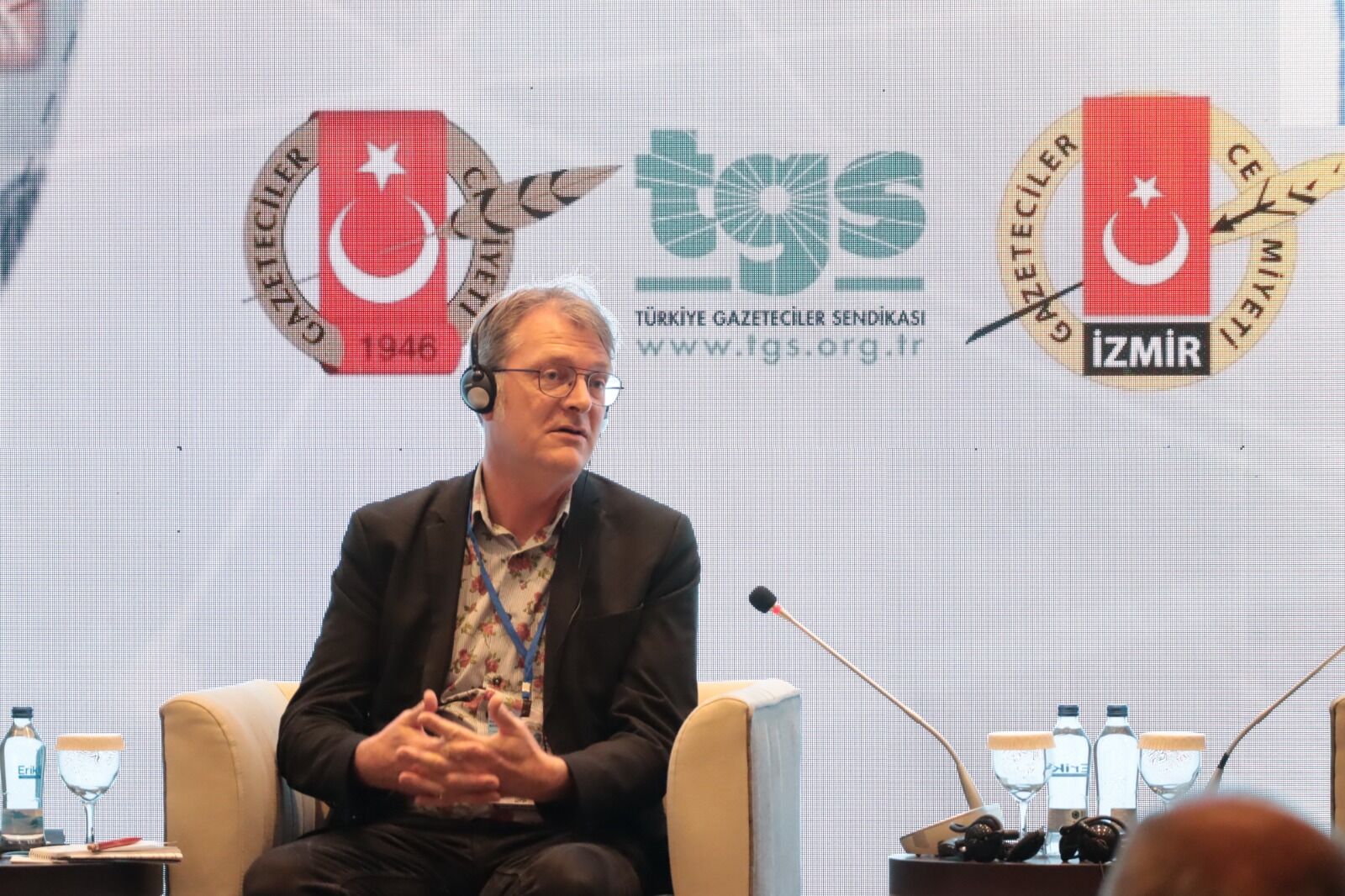 teksaglik-arastirma-inceleme-soylesi-ve-makaleler-catisma-gazeteciligi-dijital-donusum-yapay-zeka-basinda-guvencesizlik-ve-turk-6.jpg