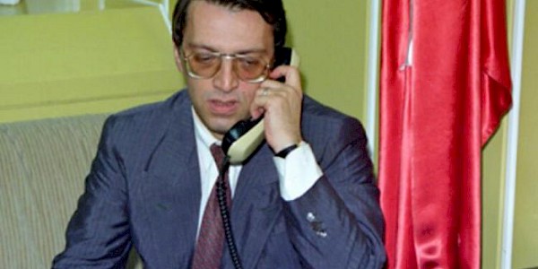 Eski Başbakan Mesut Yılmaz yaşamını yitirdi.