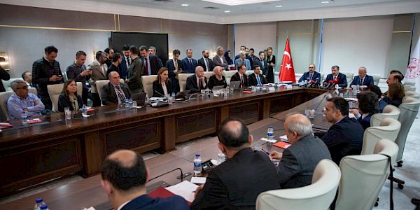 Ekonomi ve Hukuk Bilim Kurulları da Kurulacak mı?